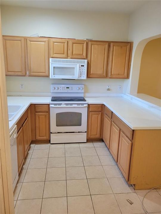 待售: $225,000 (2 贝兹, 2 浴室, 1429 平方英尺)