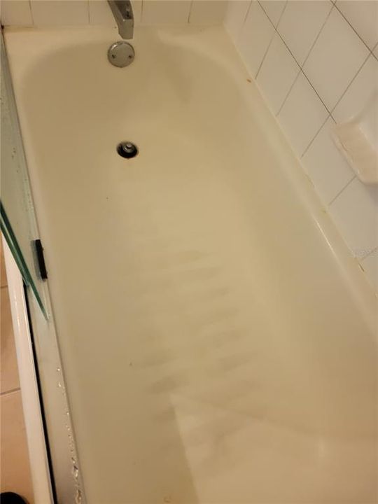 待售: $225,000 (2 贝兹, 2 浴室, 1429 平方英尺)