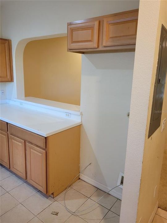 待售: $225,000 (2 贝兹, 2 浴室, 1429 平方英尺)