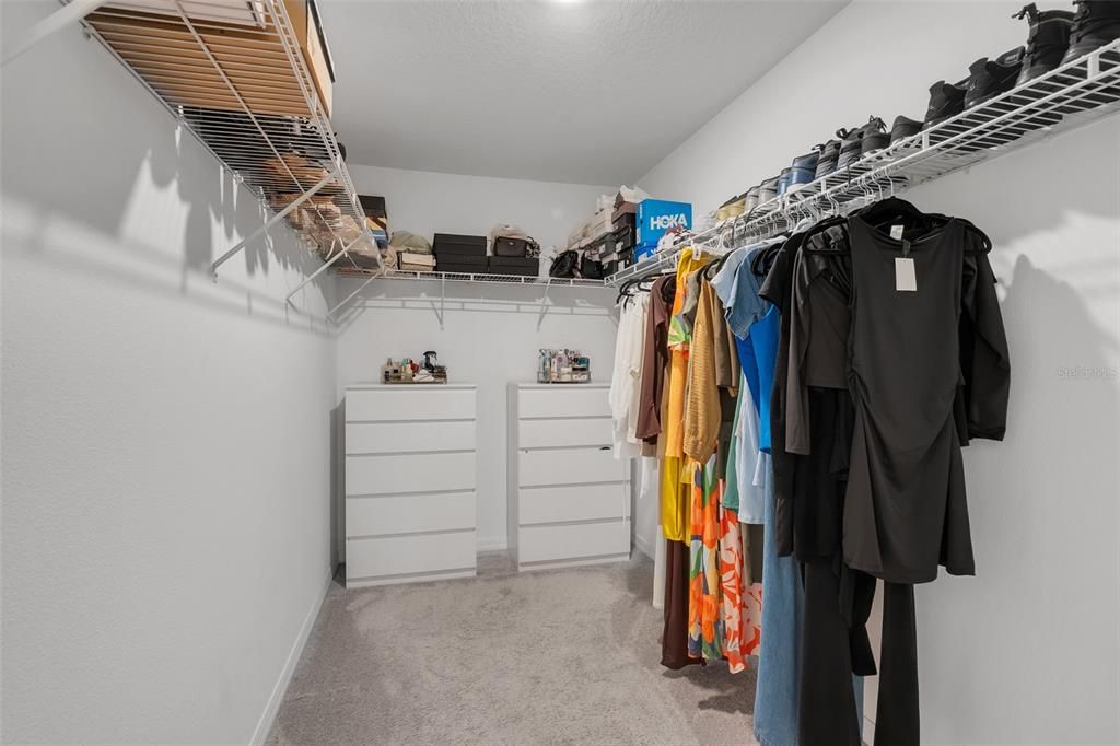 For Rent: $2,200 (3 beds, 2 baths, 1593 Square Feet)