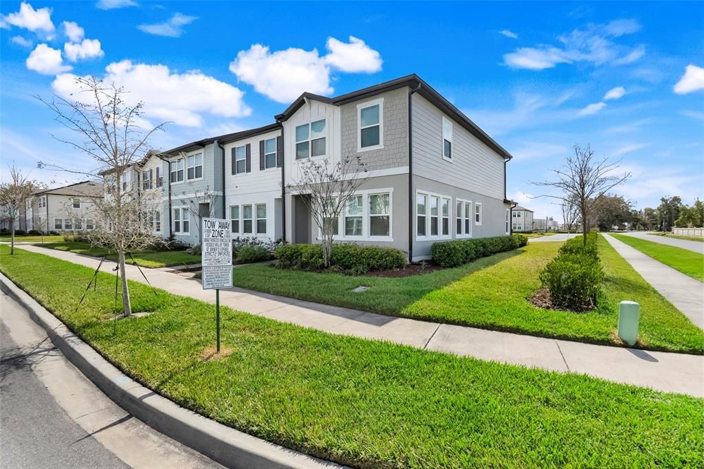 For Rent: $2,200 (3 beds, 2 baths, 1593 Square Feet)