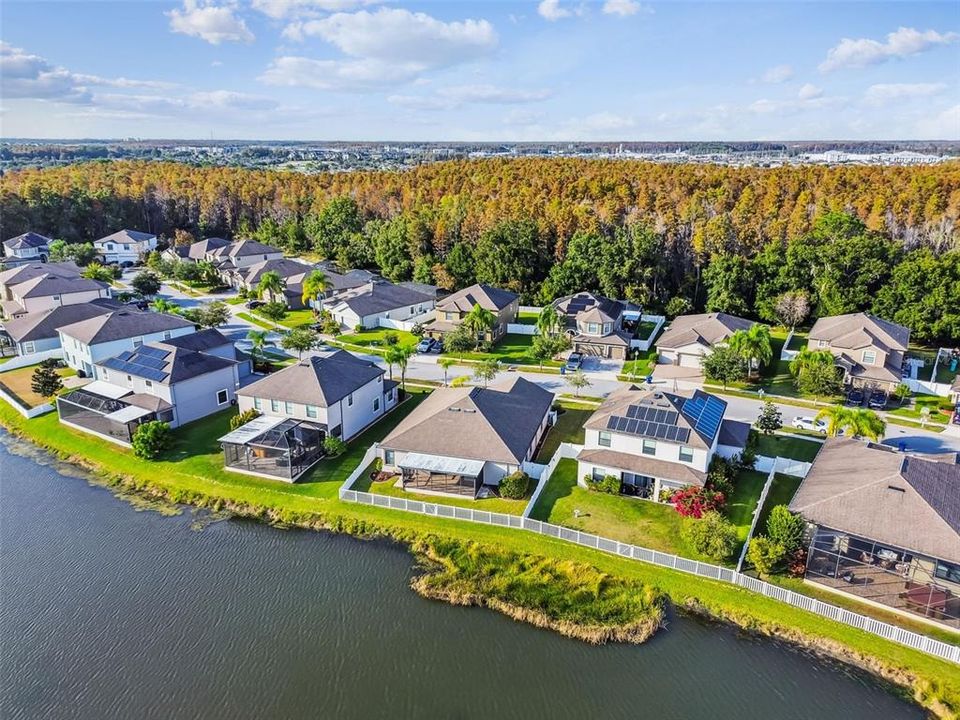 For Sale: $574,900 (4 beds, 3 baths, 2421 Square Feet)