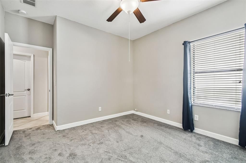 For Sale: $574,900 (4 beds, 3 baths, 2421 Square Feet)