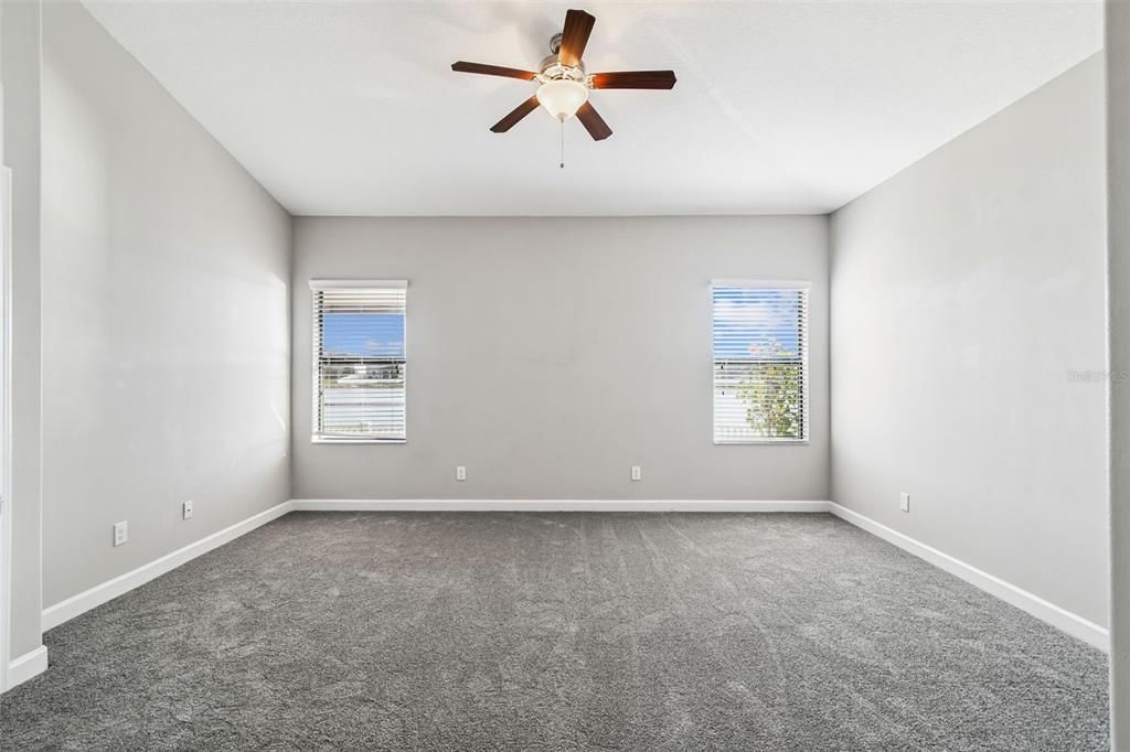 For Sale: $574,900 (4 beds, 3 baths, 2421 Square Feet)