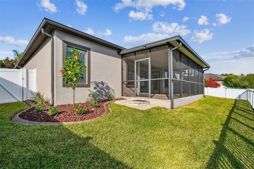 For Sale: $574,900 (4 beds, 3 baths, 2421 Square Feet)