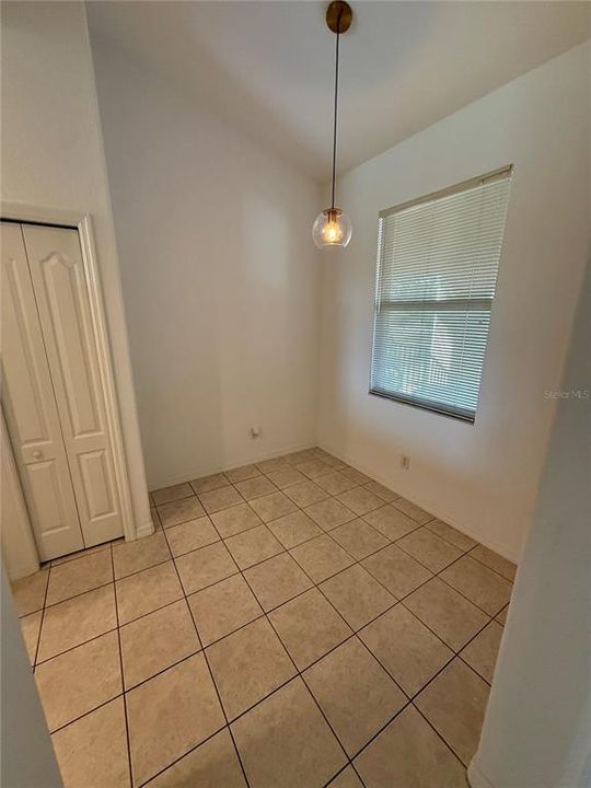 В аренду: $1,850 (2 спален, 2 ванн, 1104 Квадратных фут)