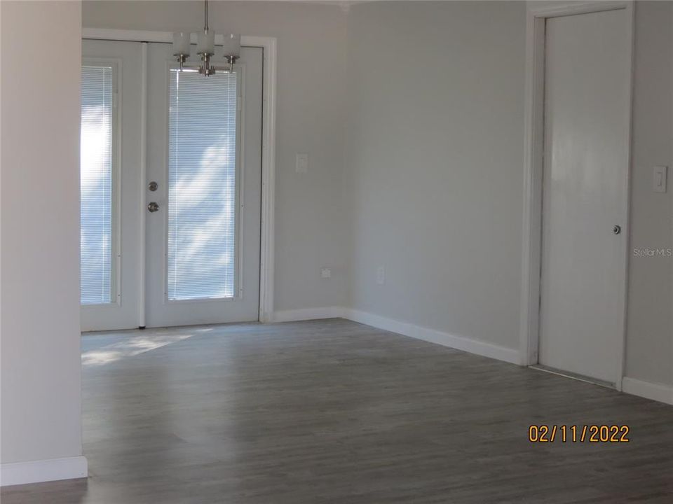 For Rent: $2,495 (3 beds, 2 baths, 1185 Square Feet)