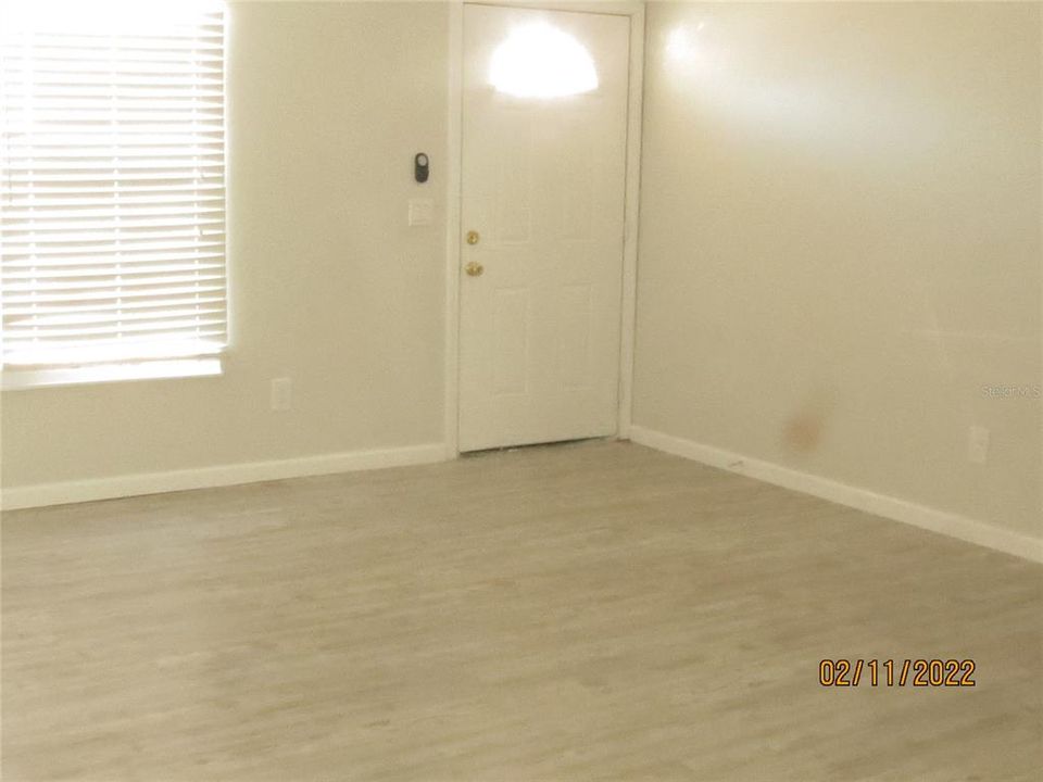 For Rent: $2,495 (3 beds, 2 baths, 1185 Square Feet)