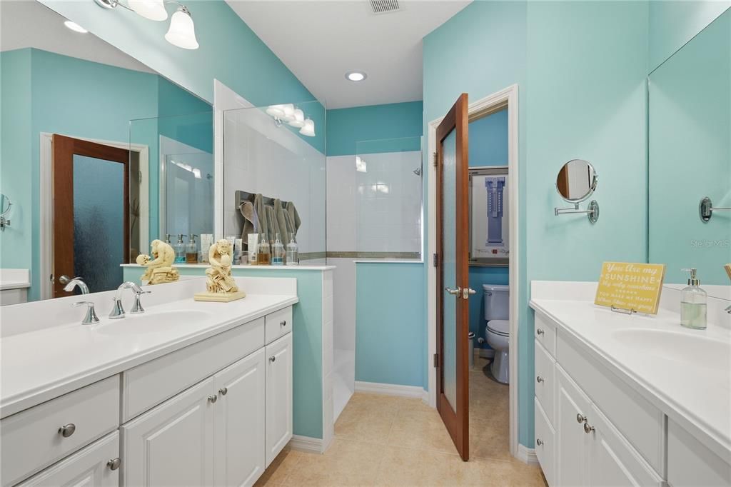 For Sale: $424,900 (2 beds, 2 baths, 1495 Square Feet)