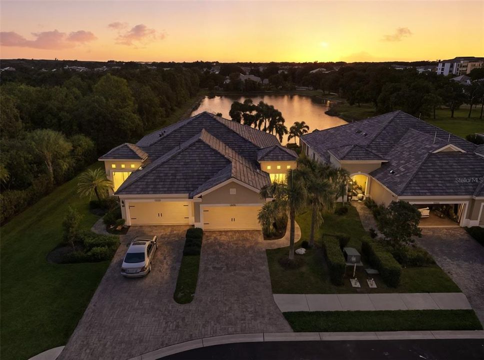 For Sale: $424,900 (2 beds, 2 baths, 1495 Square Feet)