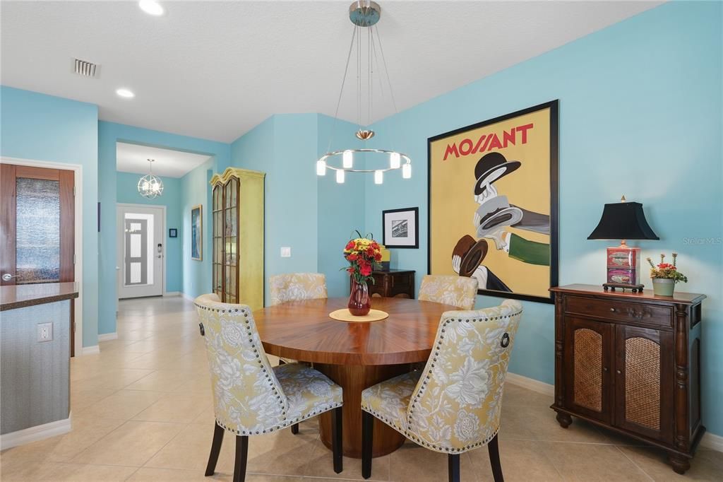 For Sale: $424,900 (2 beds, 2 baths, 1495 Square Feet)