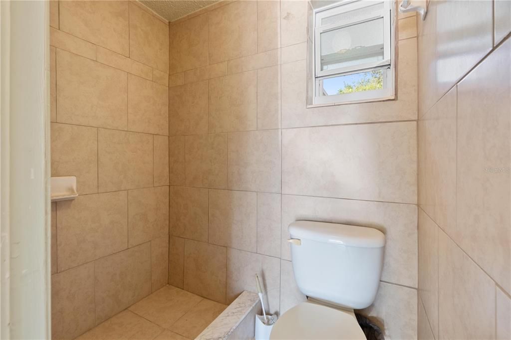 Active With Contract: $219,900 (2 beds, 2 baths, 1080 Square Feet)