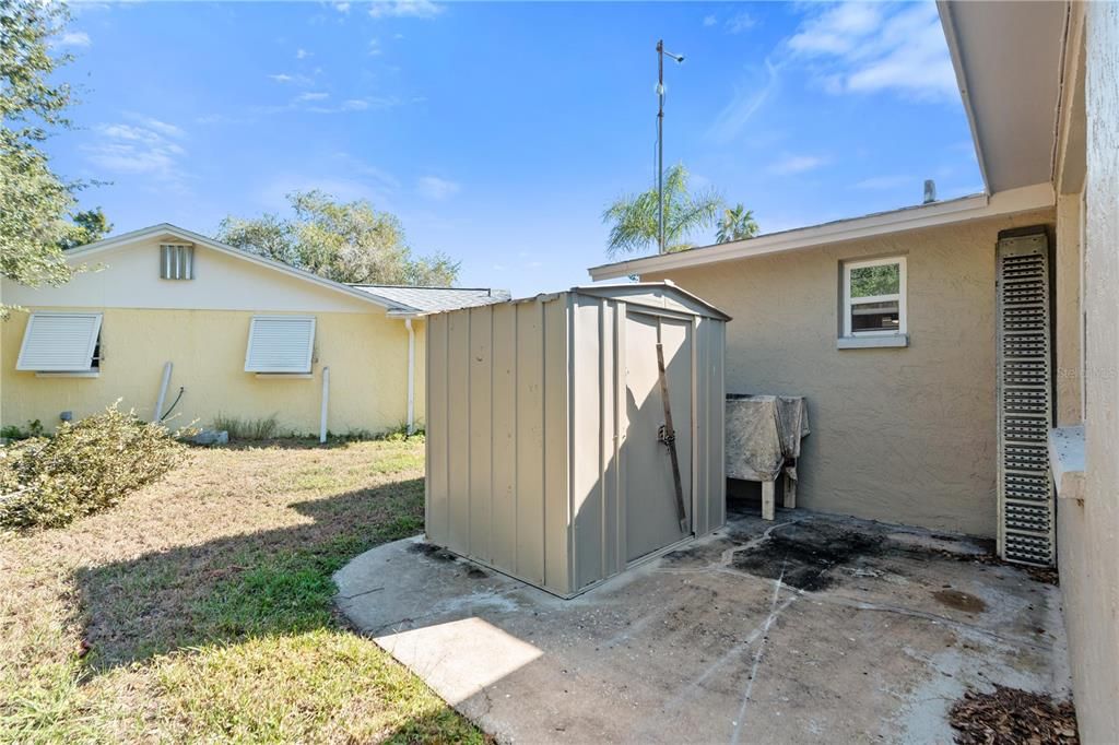 Active With Contract: $219,900 (2 beds, 2 baths, 1080 Square Feet)