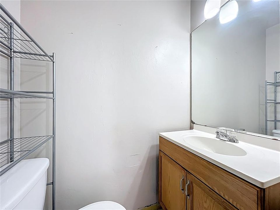 For Rent: $1,600 (2 beds, 2 baths, 1030 Square Feet)