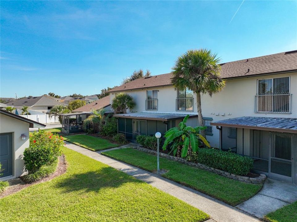 For Rent: $1,600 (2 beds, 2 baths, 1030 Square Feet)