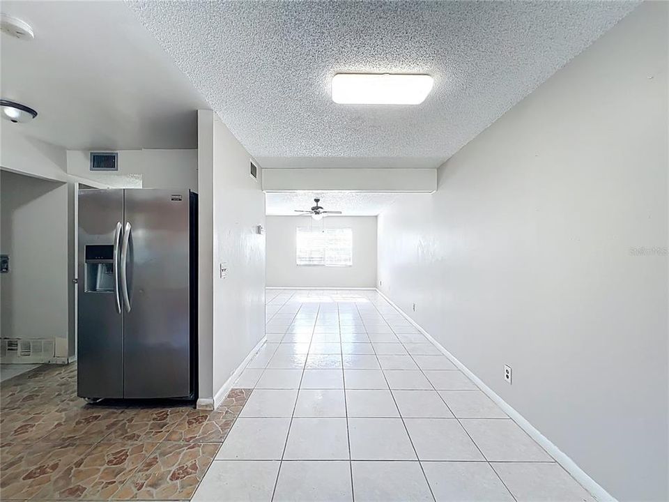 For Rent: $1,600 (2 beds, 2 baths, 1030 Square Feet)