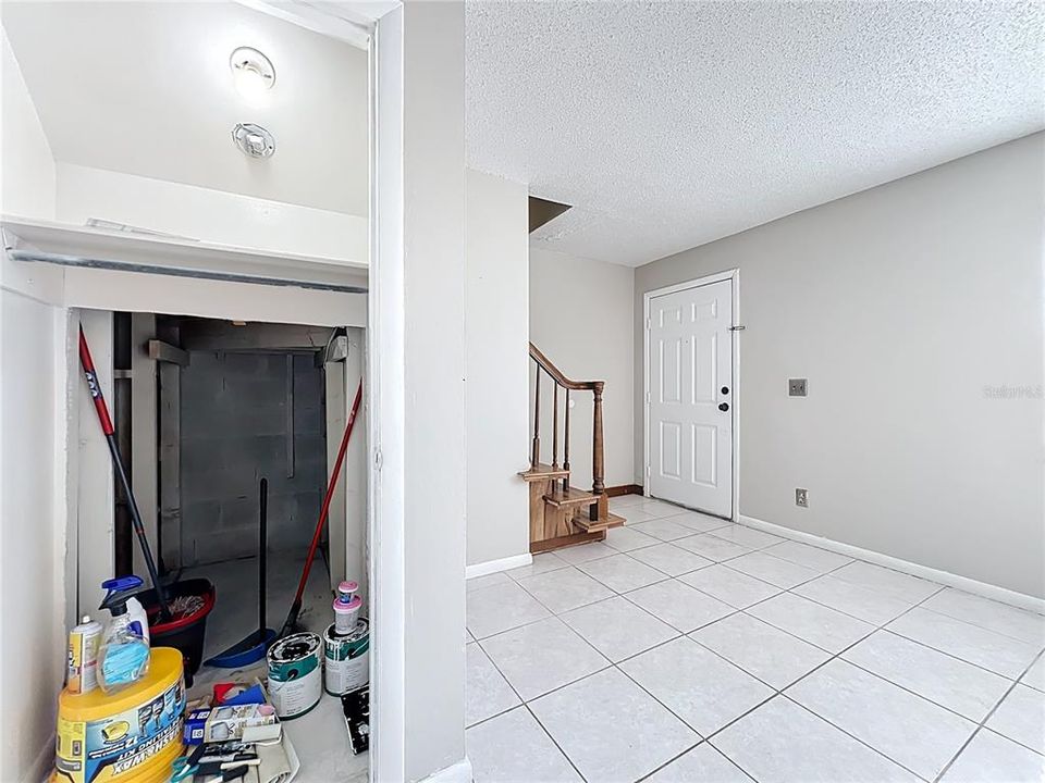 For Rent: $1,600 (2 beds, 2 baths, 1030 Square Feet)