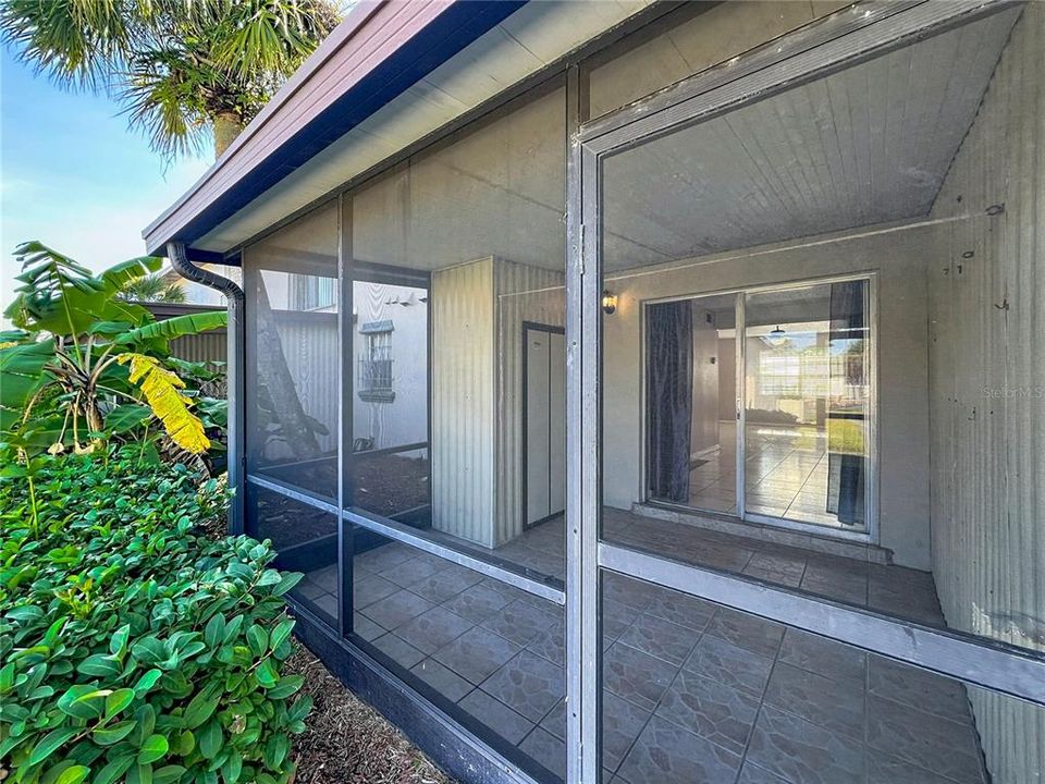 For Rent: $1,600 (2 beds, 2 baths, 1030 Square Feet)