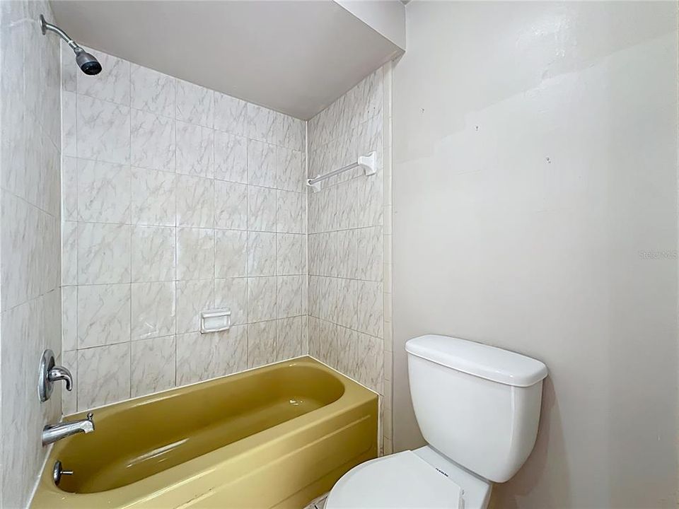 For Rent: $1,600 (2 beds, 2 baths, 1030 Square Feet)