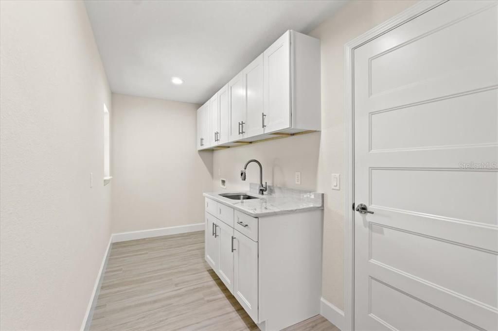 For Sale: $469,000 (3 beds, 2 baths, 1685 Square Feet)