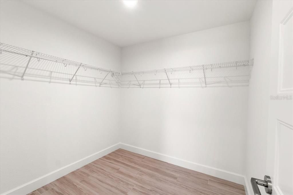 For Sale: $469,000 (3 beds, 2 baths, 1685 Square Feet)