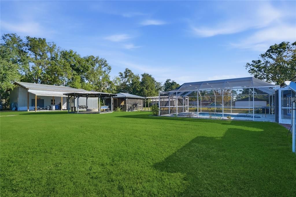 En Venta: $599,900 (3 camas, 3 baños, 2285 Pies cuadrados)