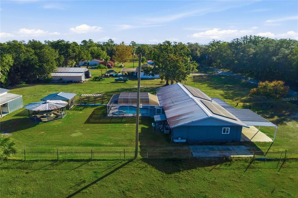 En Venta: $599,900 (3 camas, 3 baños, 2285 Pies cuadrados)