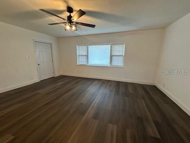 For Sale: $269,900 (2 beds, 1 baths, 1110 Square Feet)