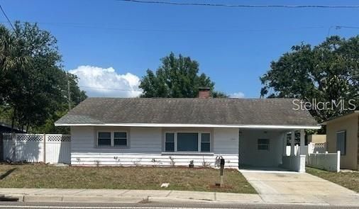 For Sale: $269,900 (2 beds, 1 baths, 1110 Square Feet)