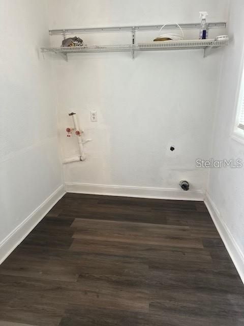 For Sale: $269,900 (2 beds, 1 baths, 1110 Square Feet)