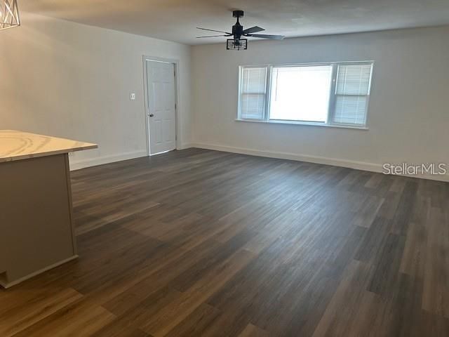 For Sale: $269,900 (2 beds, 1 baths, 1110 Square Feet)