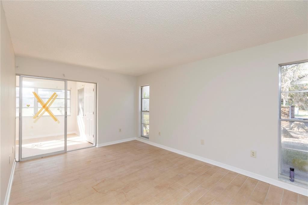 待售: $90,000 (2 贝兹, 2 浴室, 1088 平方英尺)