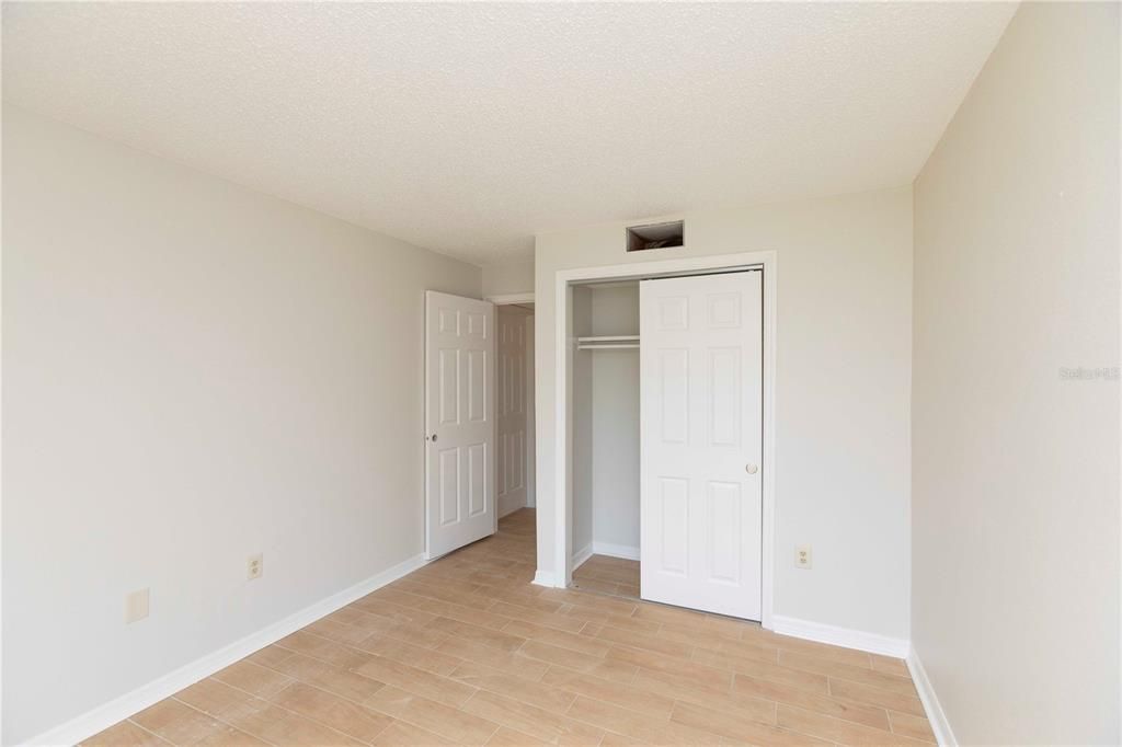 待售: $90,000 (2 贝兹, 2 浴室, 1088 平方英尺)