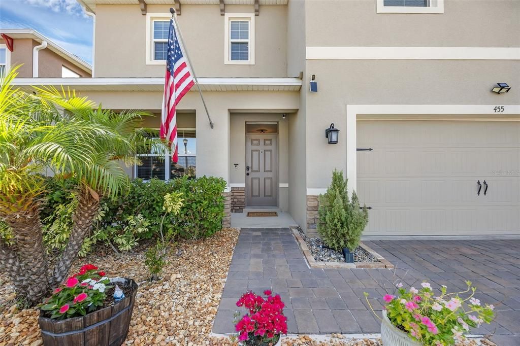 For Sale: $409,000 (4 beds, 2 baths, 2526 Square Feet)