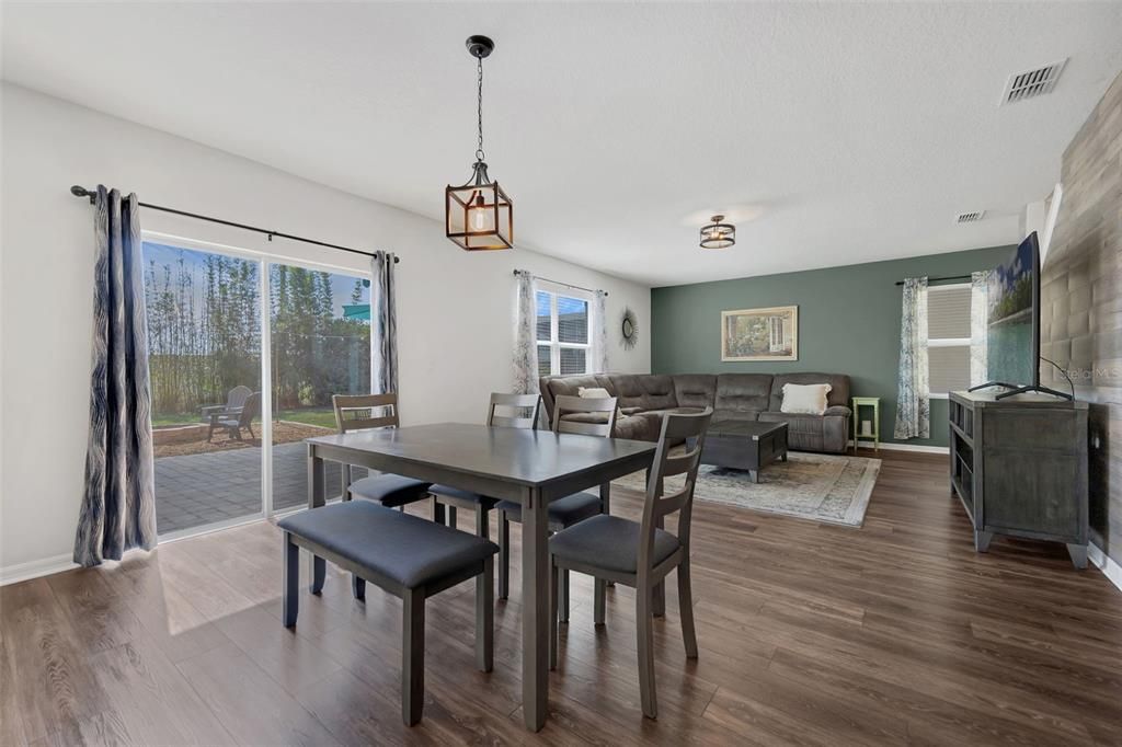 For Sale: $409,000 (4 beds, 2 baths, 2526 Square Feet)