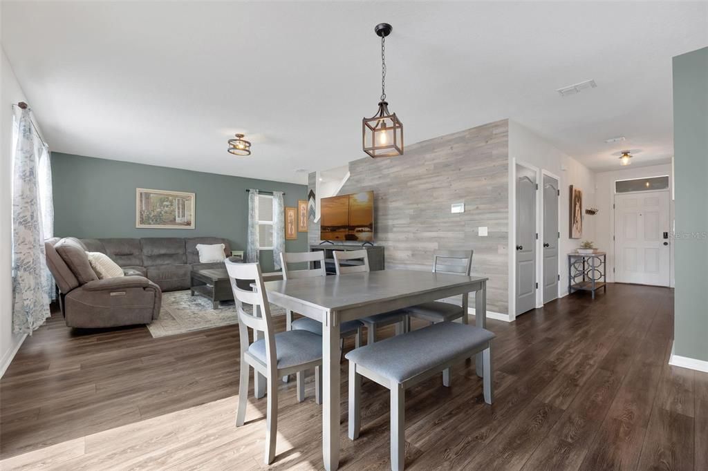 For Sale: $409,000 (4 beds, 2 baths, 2526 Square Feet)