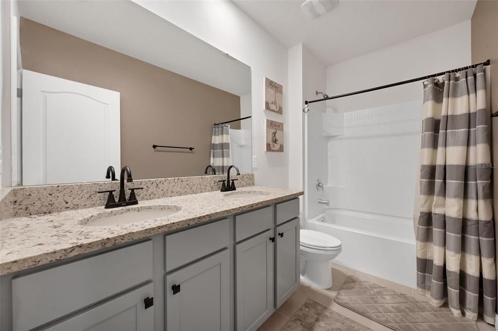 For Sale: $409,000 (4 beds, 2 baths, 2526 Square Feet)