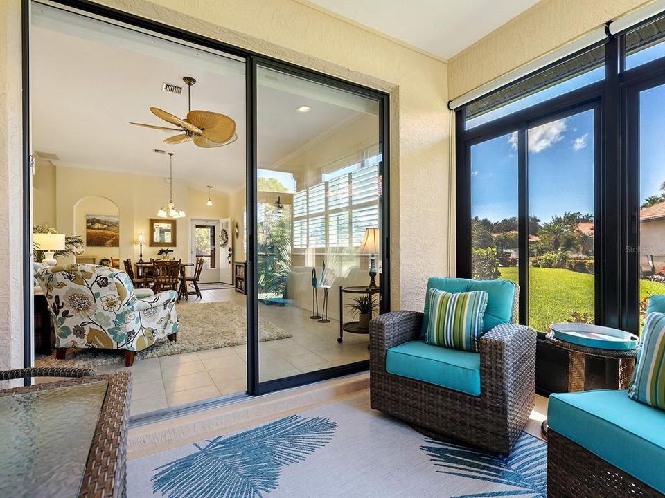 合同活跃: $335,000 (2 贝兹, 2 浴室, 1456 平方英尺)