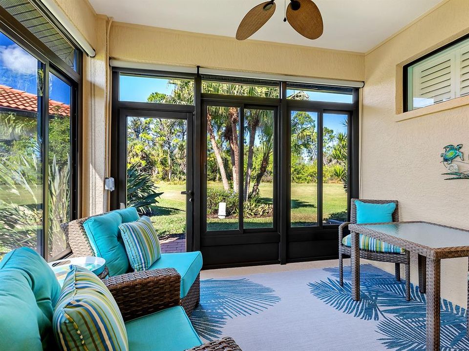 合同活跃: $335,000 (2 贝兹, 2 浴室, 1456 平方英尺)