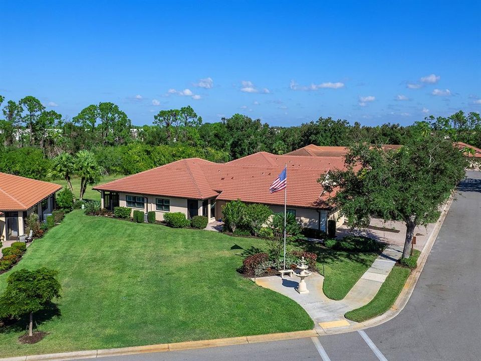 合同活跃: $335,000 (2 贝兹, 2 浴室, 1456 平方英尺)