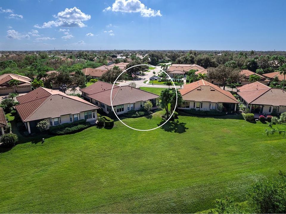 合同活跃: $335,000 (2 贝兹, 2 浴室, 1456 平方英尺)