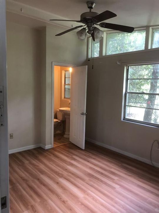 For Rent: $2,195 (4 beds, 3 baths, 1567 Square Feet)