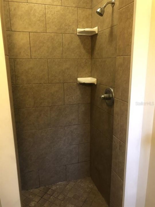 For Rent: $2,195 (4 beds, 3 baths, 1567 Square Feet)