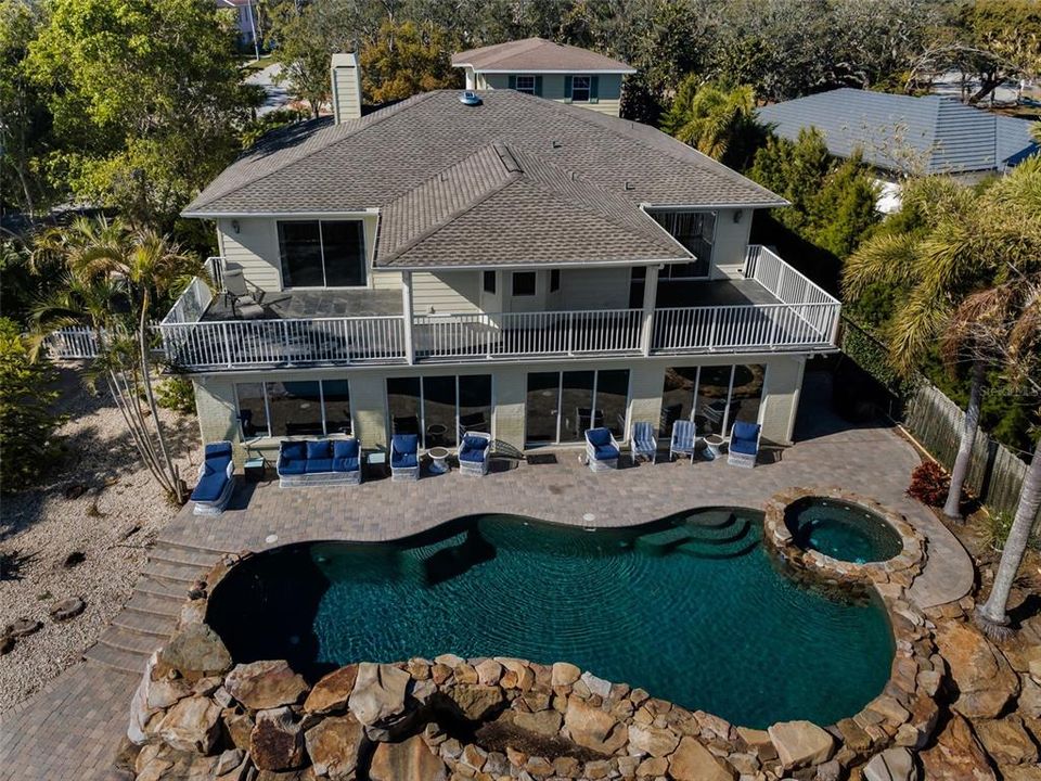 For Sale: $2,300,000 (5 beds, 4 baths, 4696 Square Feet)