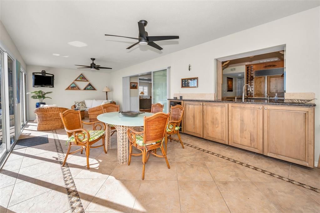 For Sale: $2,300,000 (5 beds, 4 baths, 4696 Square Feet)