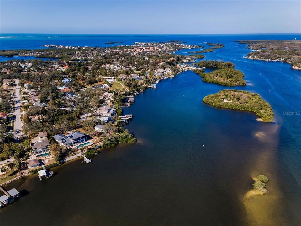 For Sale: $2,300,000 (5 beds, 4 baths, 4696 Square Feet)