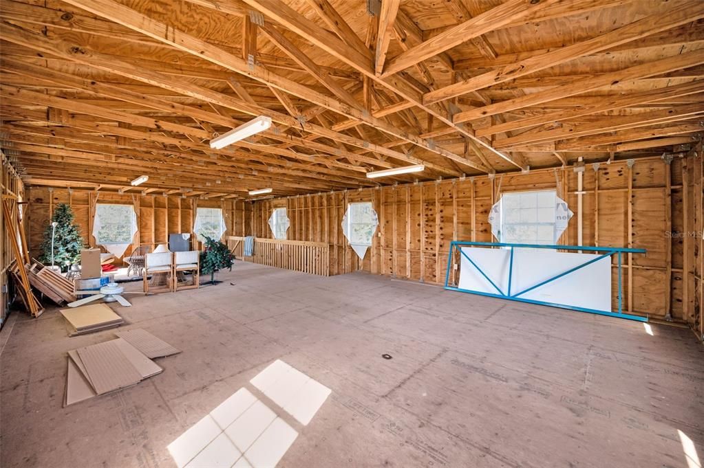 For Sale: $2,300,000 (5 beds, 4 baths, 4696 Square Feet)