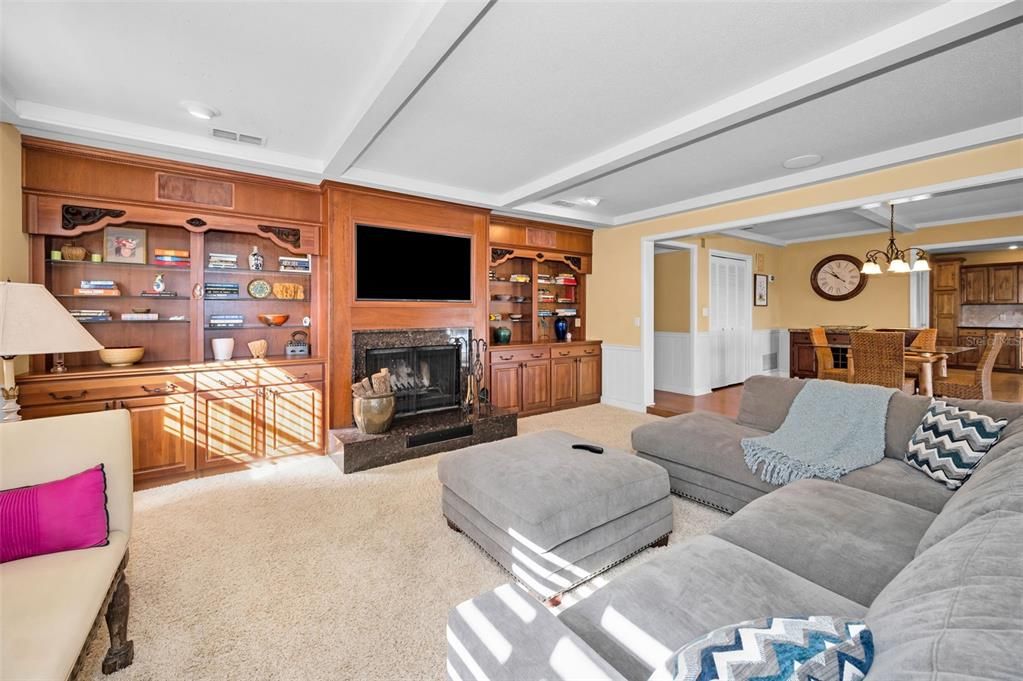 For Sale: $2,300,000 (5 beds, 4 baths, 4696 Square Feet)