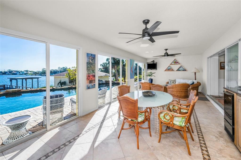 For Sale: $2,300,000 (5 beds, 4 baths, 4696 Square Feet)