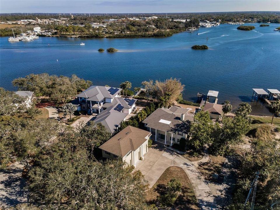 For Sale: $2,300,000 (5 beds, 4 baths, 4696 Square Feet)